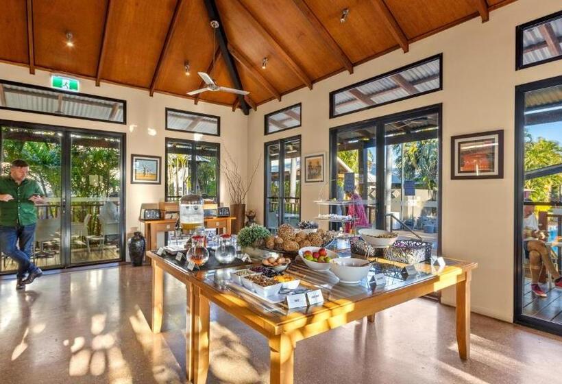 هتل The Pearle Of Cable Beach