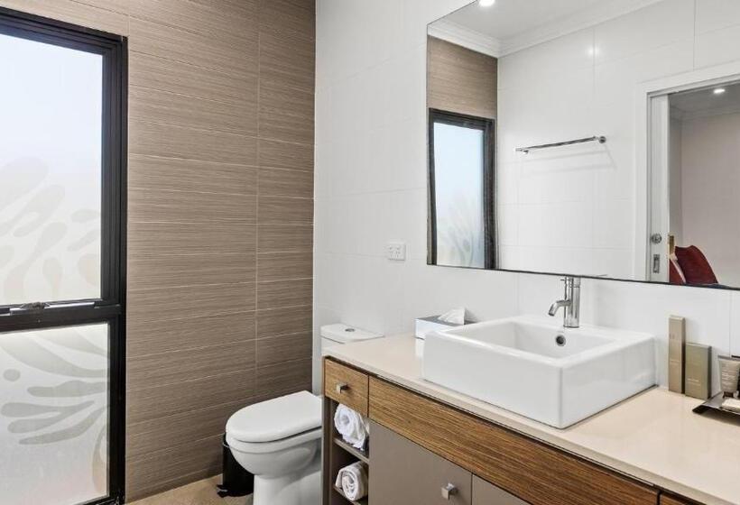 هتل The Pearle Of Cable Beach