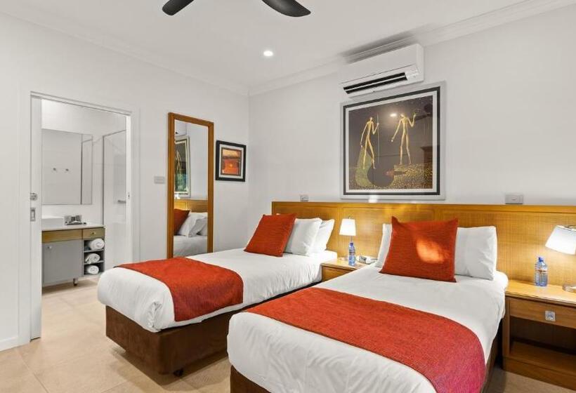 هتل The Pearle Of Cable Beach