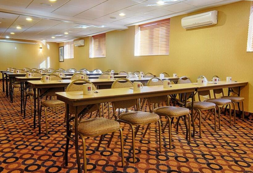 فندق The Staten Island Inn