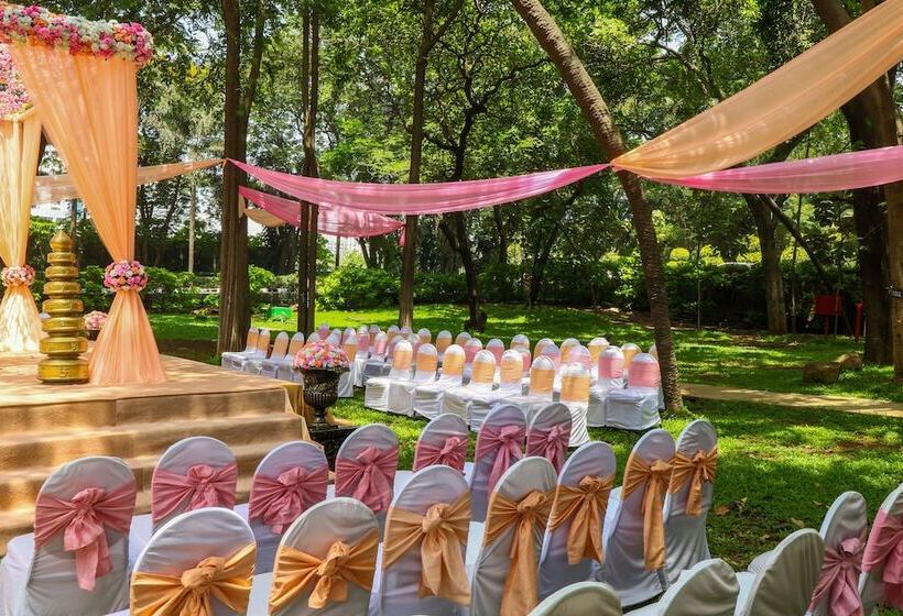 هتل The Westin Mumbai Garden City