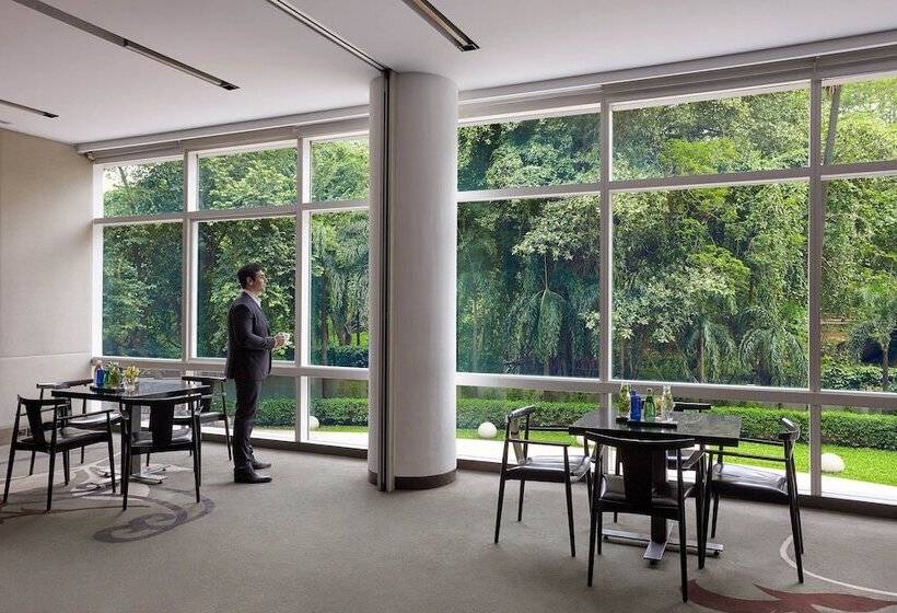 هتل The Westin Mumbai Garden City