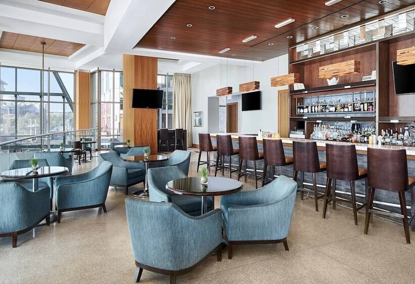 Отель The Westin Washington National Harbor