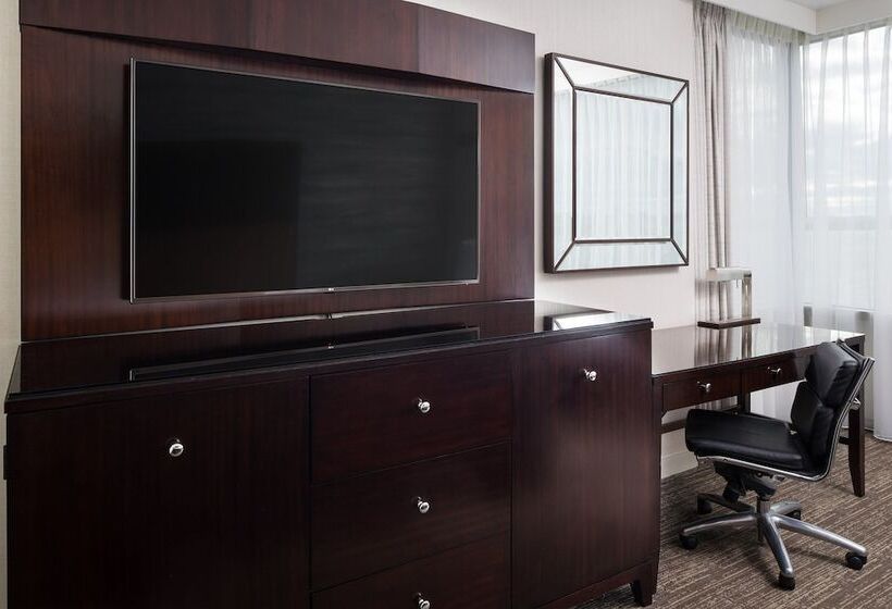 Отель The Westin Washington National Harbor