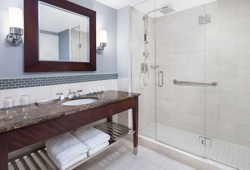 Отель The Westin Washington National Harbor