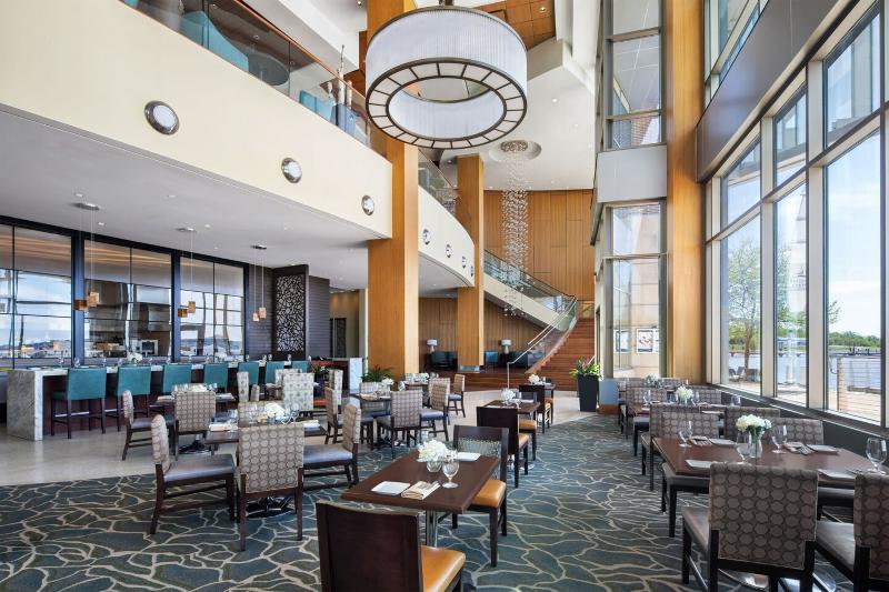 Отель The Westin Washington National Harbor