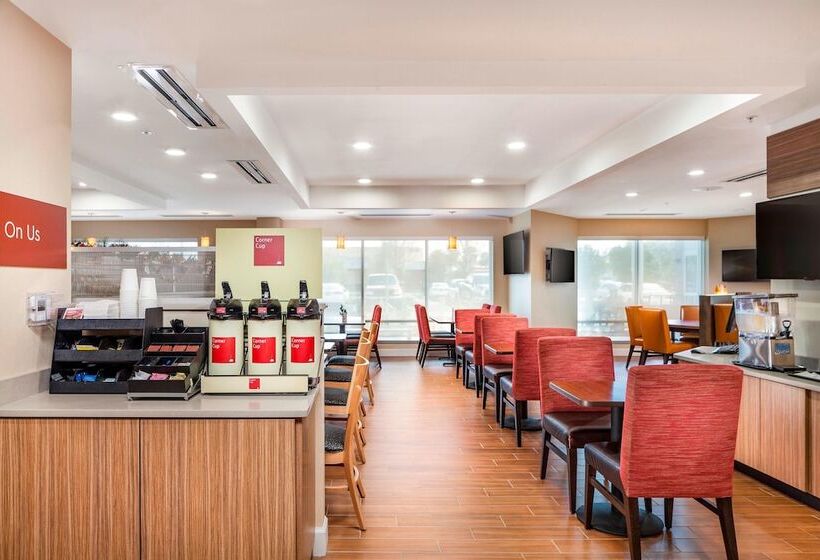 Отель Towneplace Suites By Marriott Orlando Altamonte Springs/maitland