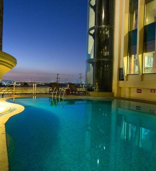 فندق Vesta International