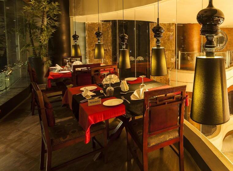 فندق Vesta International