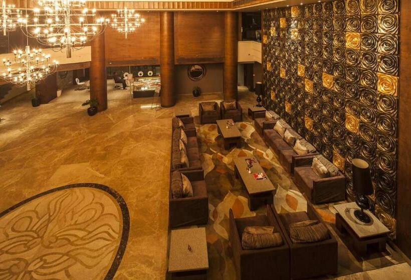 فندق Vesta International