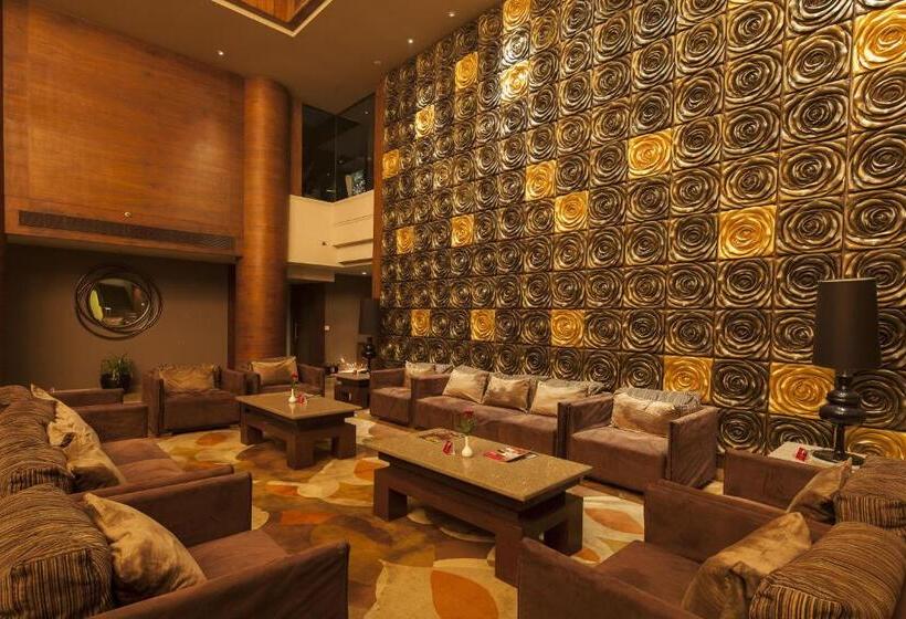 فندق Vesta International