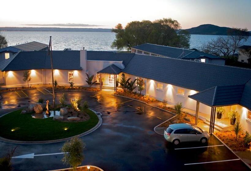 酒店 Wai Ora Lakeside Spa Resort