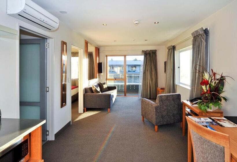 酒店 Wai Ora Lakeside Spa Resort