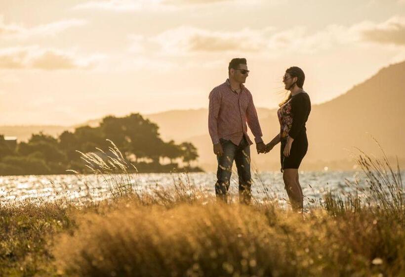 酒店 Wai Ora Lakeside Spa Resort