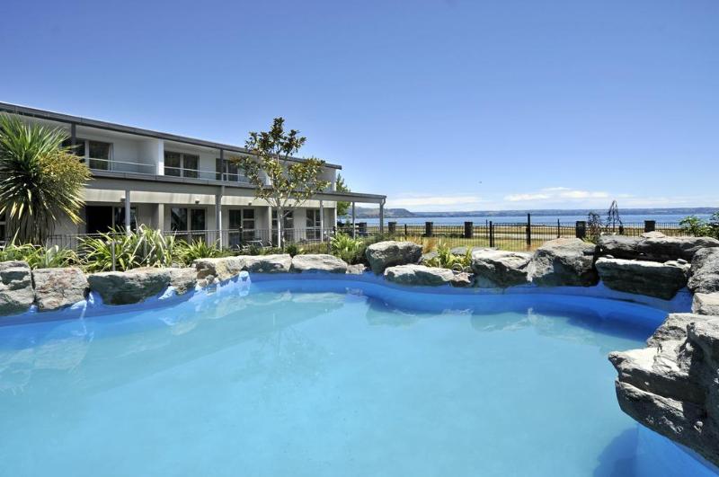 酒店 Wai Ora Lakeside Spa Resort