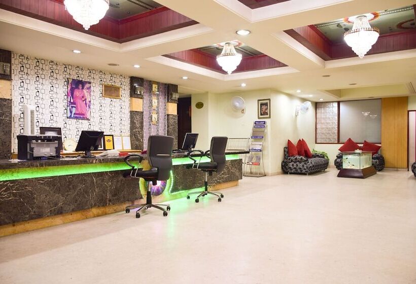 هتل Zo Rooms Ameerpet Satyam