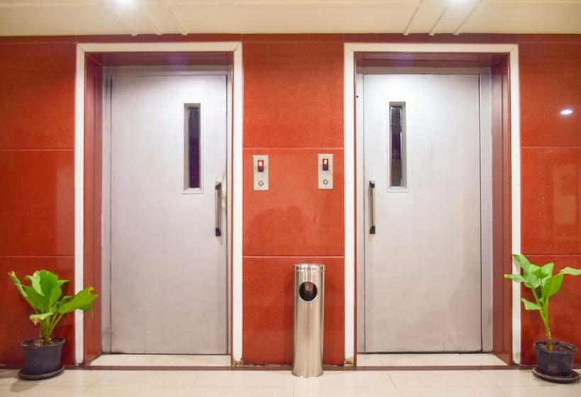 هتل Zo Rooms Ameerpet Satyam