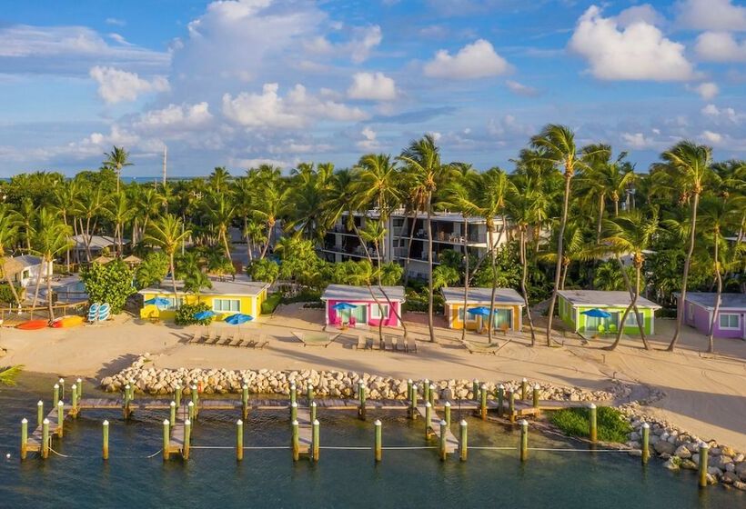 La Siesta Resort & Villas