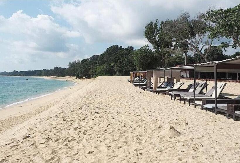 Lotus Desaru Beach Resort