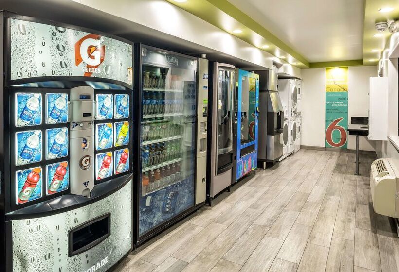 Motel 6 Canoga Park, Ca