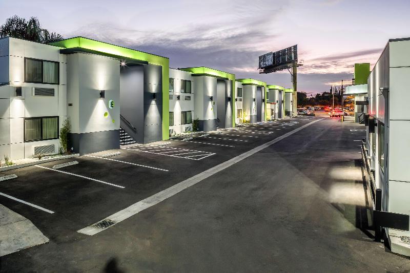 Motel 6 Canoga Park, Ca