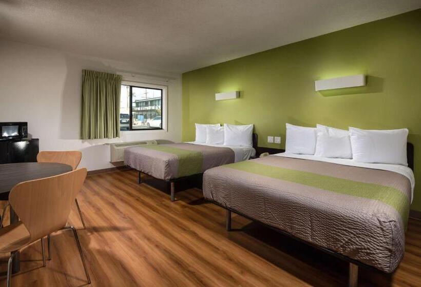 Motel 6 Canoga Park, Ca