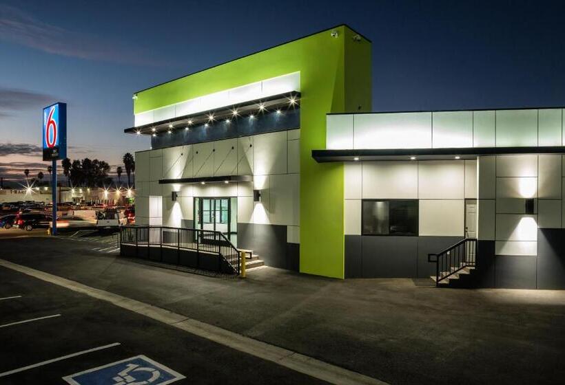 Motel 6 Canoga Park, Ca
