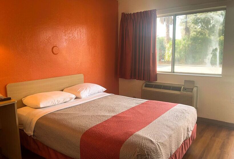 Motel 6jacksonville, Fl  Orange Park