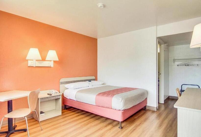 Motel 6jacksonville, Fl  Orange Park