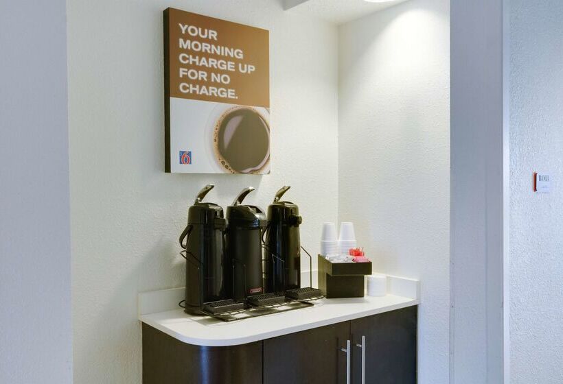 Motel 6lewisville, Tx  Dallas