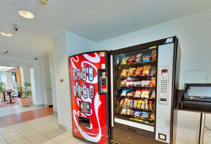 Motel 6lewisville, Tx  Dallas