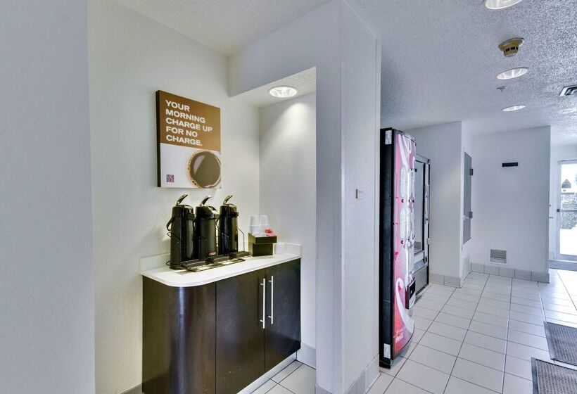 Motel 6lewisville, Tx  Dallas