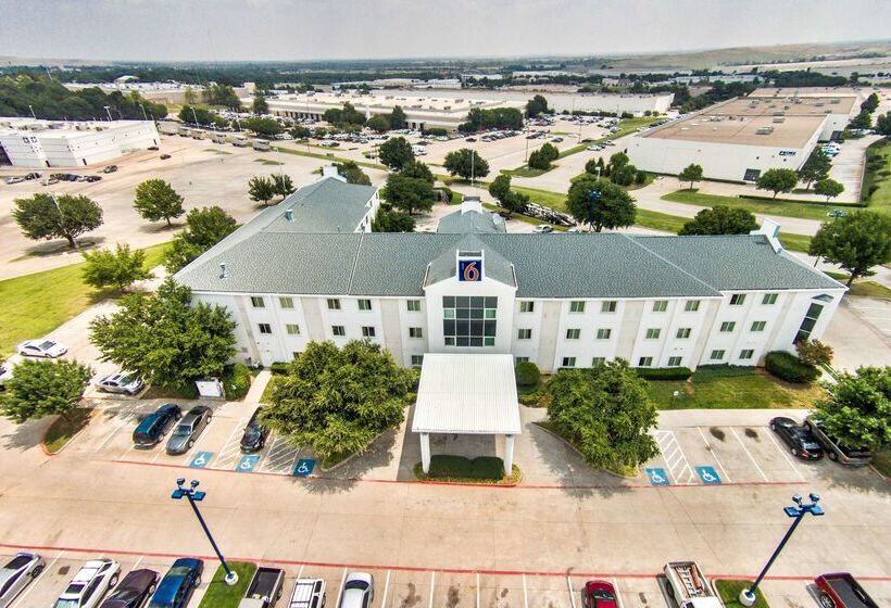 Motel 6lewisville, Tx  Dallas