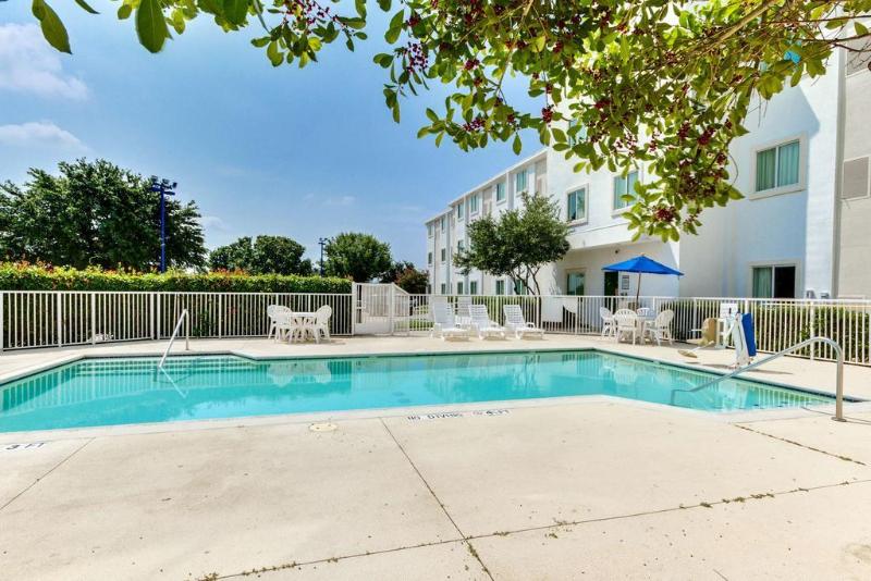 Motel 6lewisville, Tx  Dallas