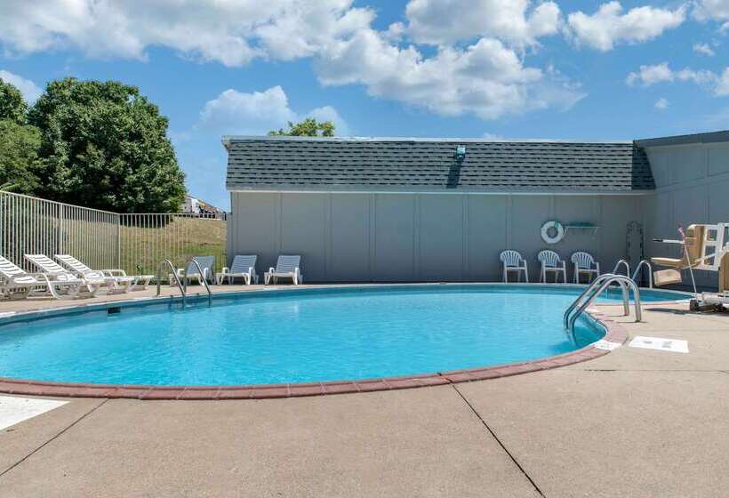 فندق على الطريق Rodeway Inn