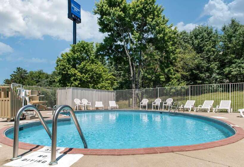 فندق على الطريق Rodeway Inn