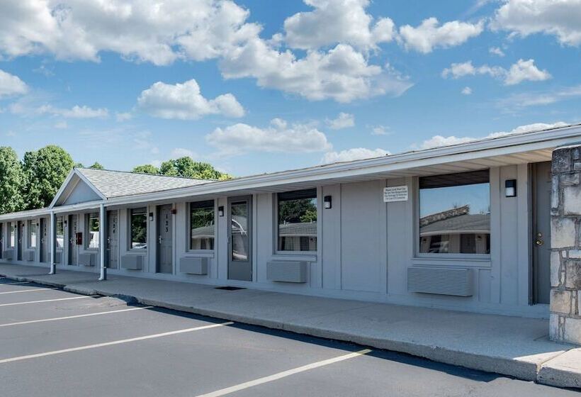 فندق على الطريق Rodeway Inn