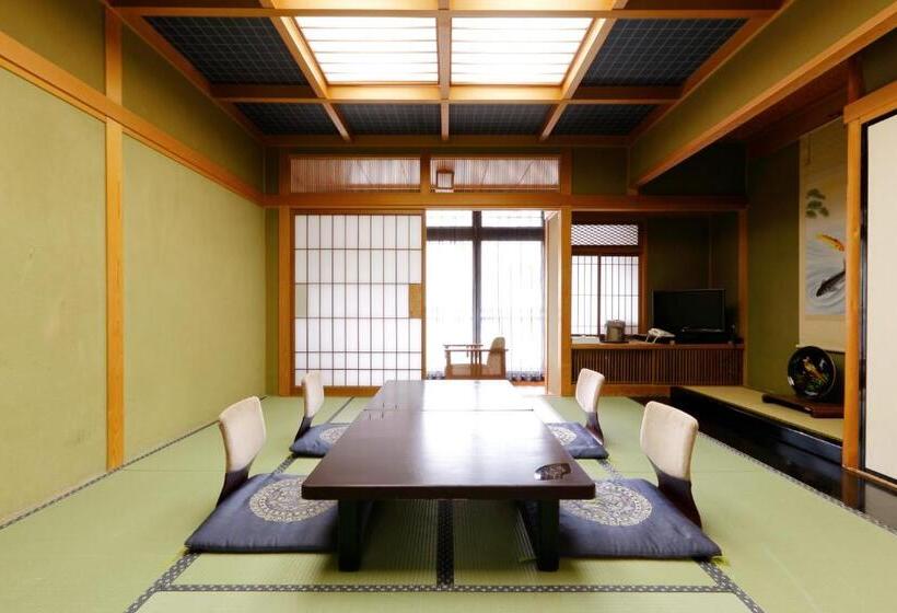 Okada Ryokan Warakutei