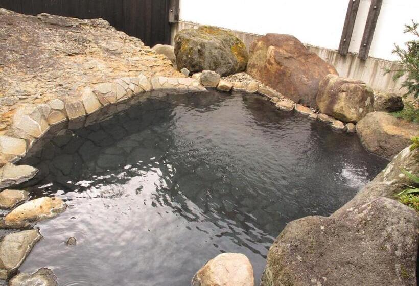 Okada Ryokan Warakutei