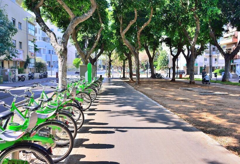 Lomakeskus West Tel Aviv  All Suites Hotel By The Sea