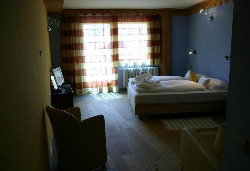 Shackleton Mountain Resort