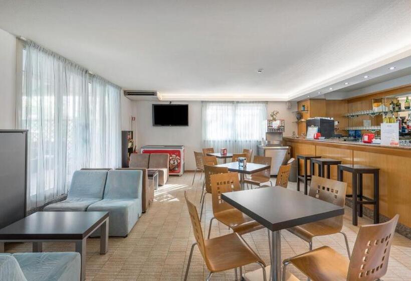 Vmbabyhotel & Residence Parador