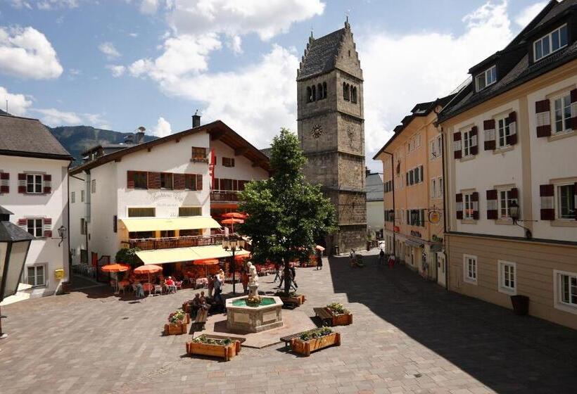 Alpenparks Hotel & Apartment Central Zell Am See
