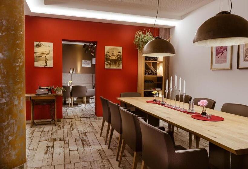 Alpenparks Hotel & Apartment Central Zell Am See