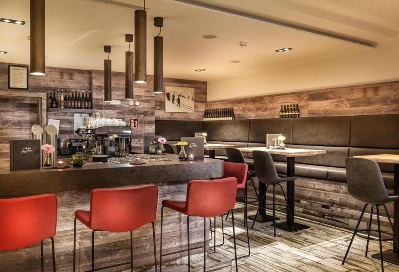 Alpenparks Hotel & Apartment Central Zell Am See