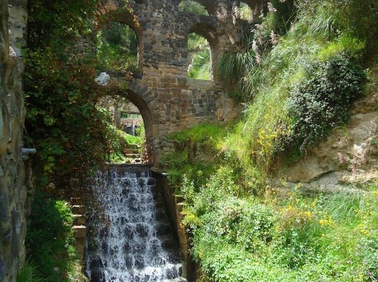 تختخواب و صبحانه Eco Hotel Pension Alemana