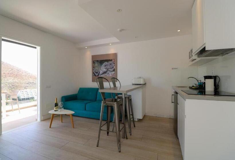 Calypso Boutique Apartments