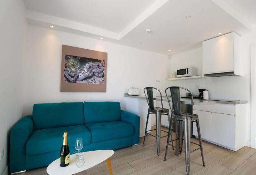 Calypso Boutique Apartments