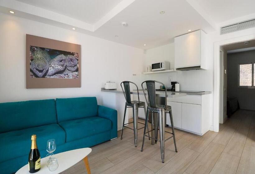 Calypso Boutique Apartments