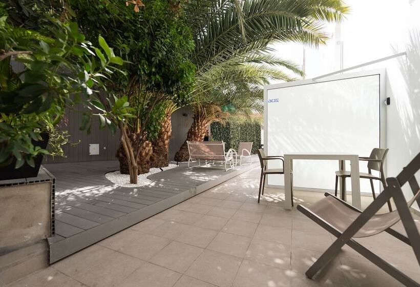 Calypso Boutique Apartments